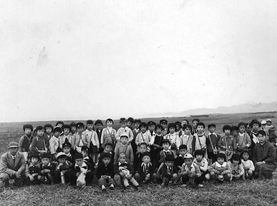School outing at a beach resort near Hiratsuka. We hiked, carrying water containers, wearing partial school uniforms