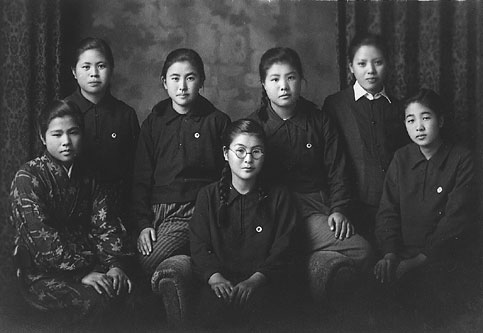 1944 or 45. My mother, 16, and friends work in the aircraft factory during World War II.