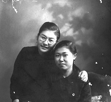 Mother with her friend Chiyo Mitomi